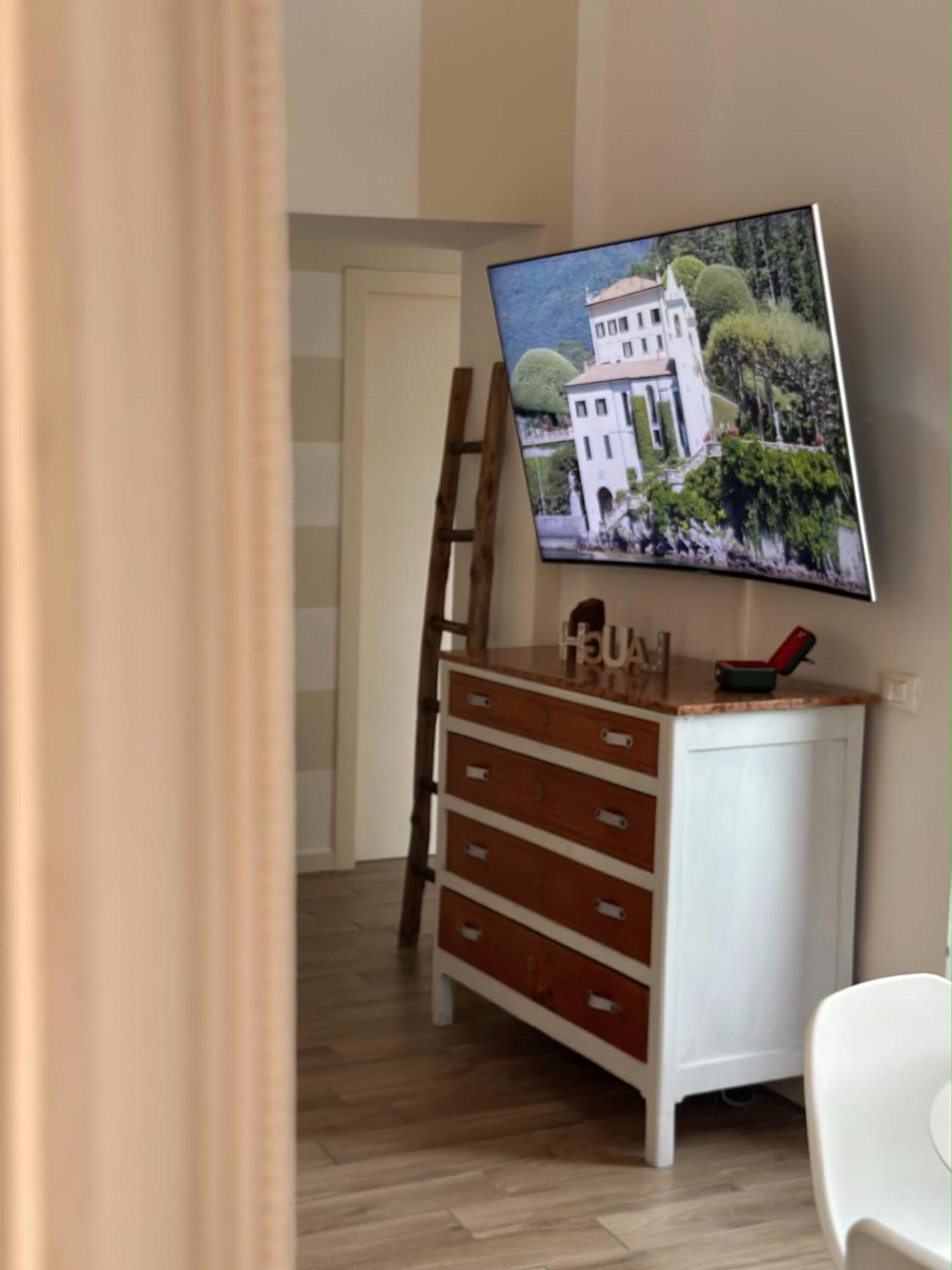 Contessa Reina Apartment Como Exterior photo